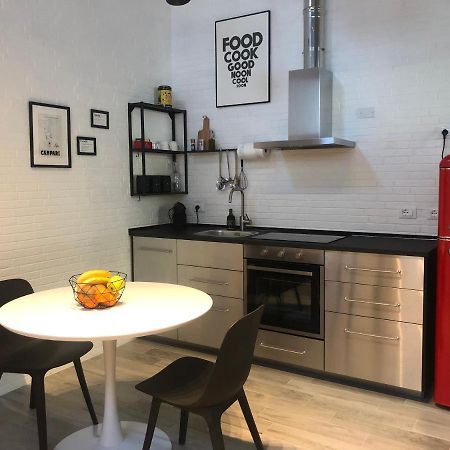 Urban Loft Apartment โบโลญญา ภายนอก รูปภาพ