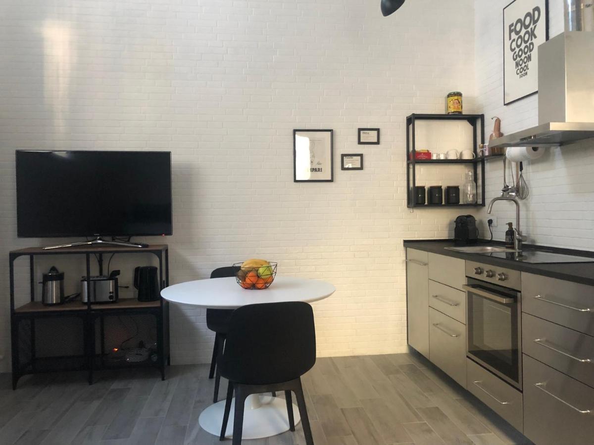 Urban Loft Apartment โบโลญญา ภายนอก รูปภาพ